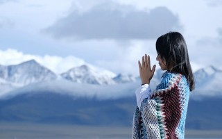 两人去西藏跟团游玩要用多少钱？两人去西藏旅游要准备多少旅游费用？
